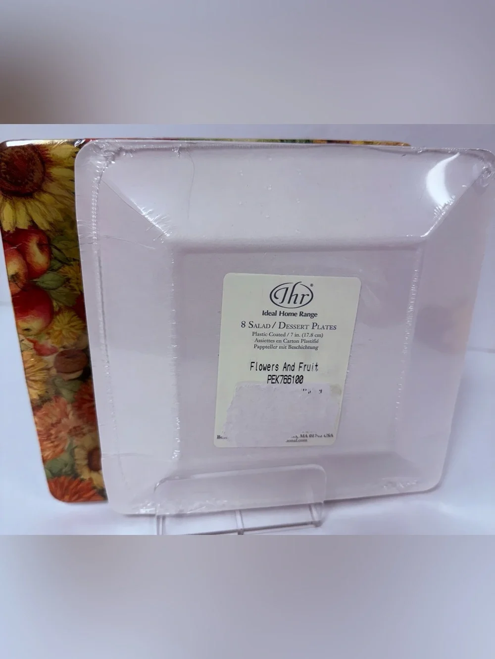 2 Square Salad Paper Plates Boston International 8-Count 7